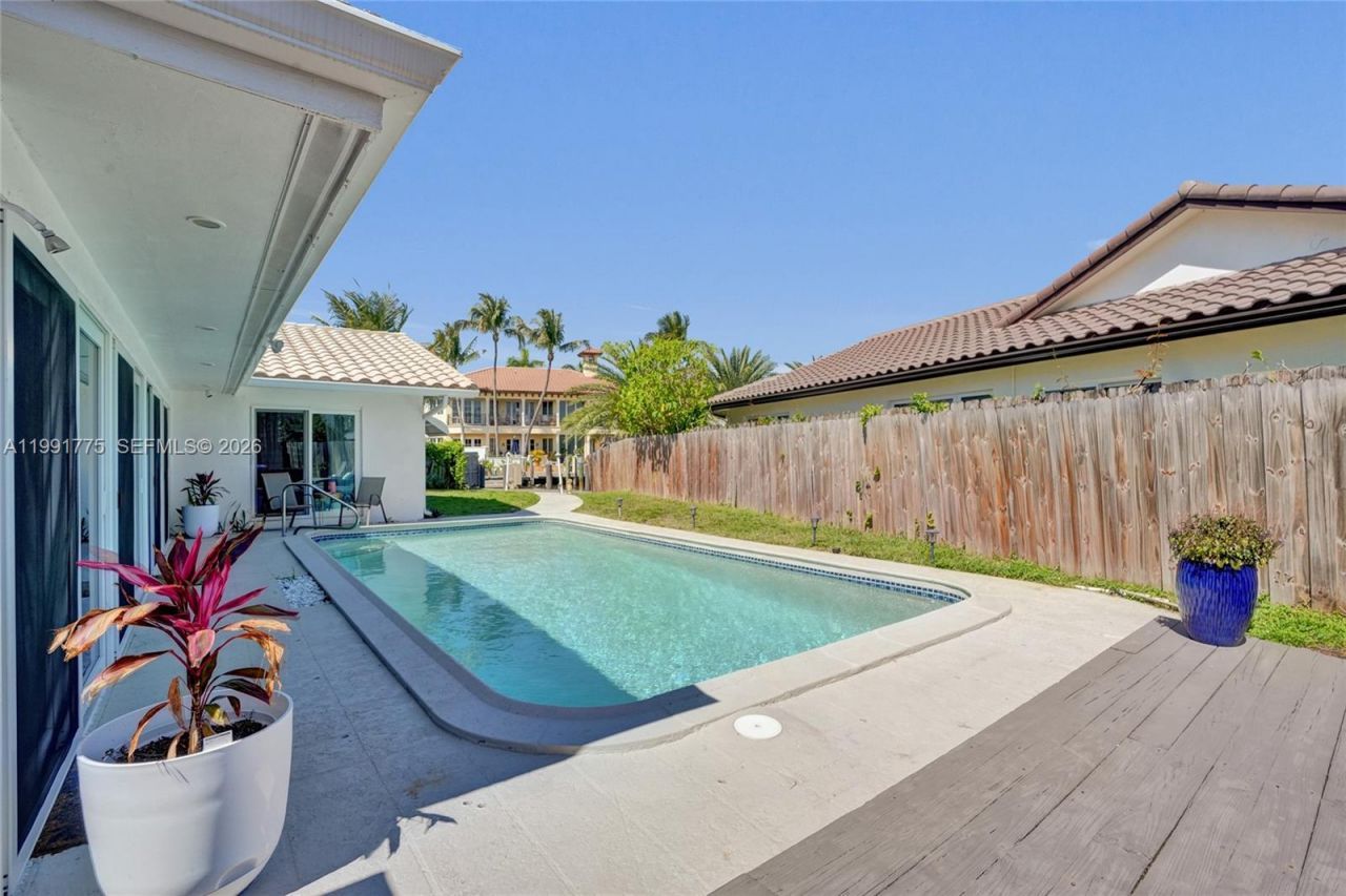 4100 Bayview Dr , Fort Lauderdale, FL 33308 Photo