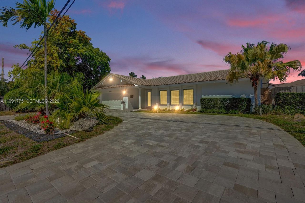 4100 Bayview Dr, Fort Lauderdale, FL 33308 Photo