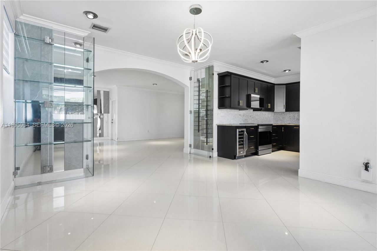 2424 SW 152nd Path , Miami, FL 33185 Photo