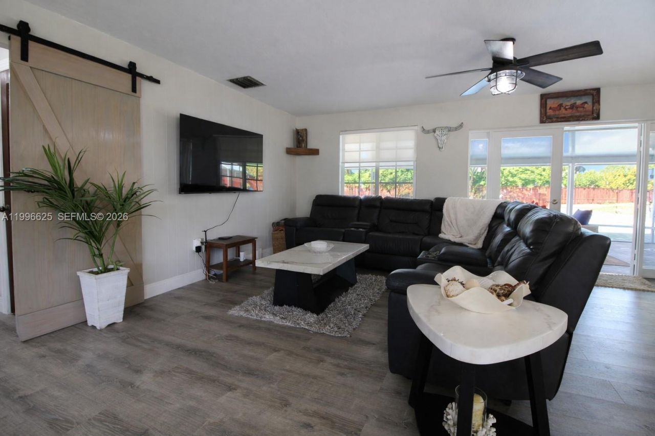 27420 SW 165th Ave, Homestead, FL 33031 Photo