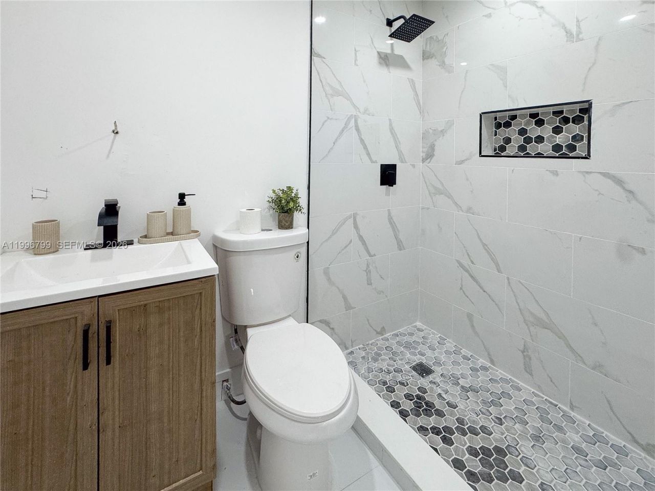 1305 NW 5th Ave , Florida City, FL 33034 Photo