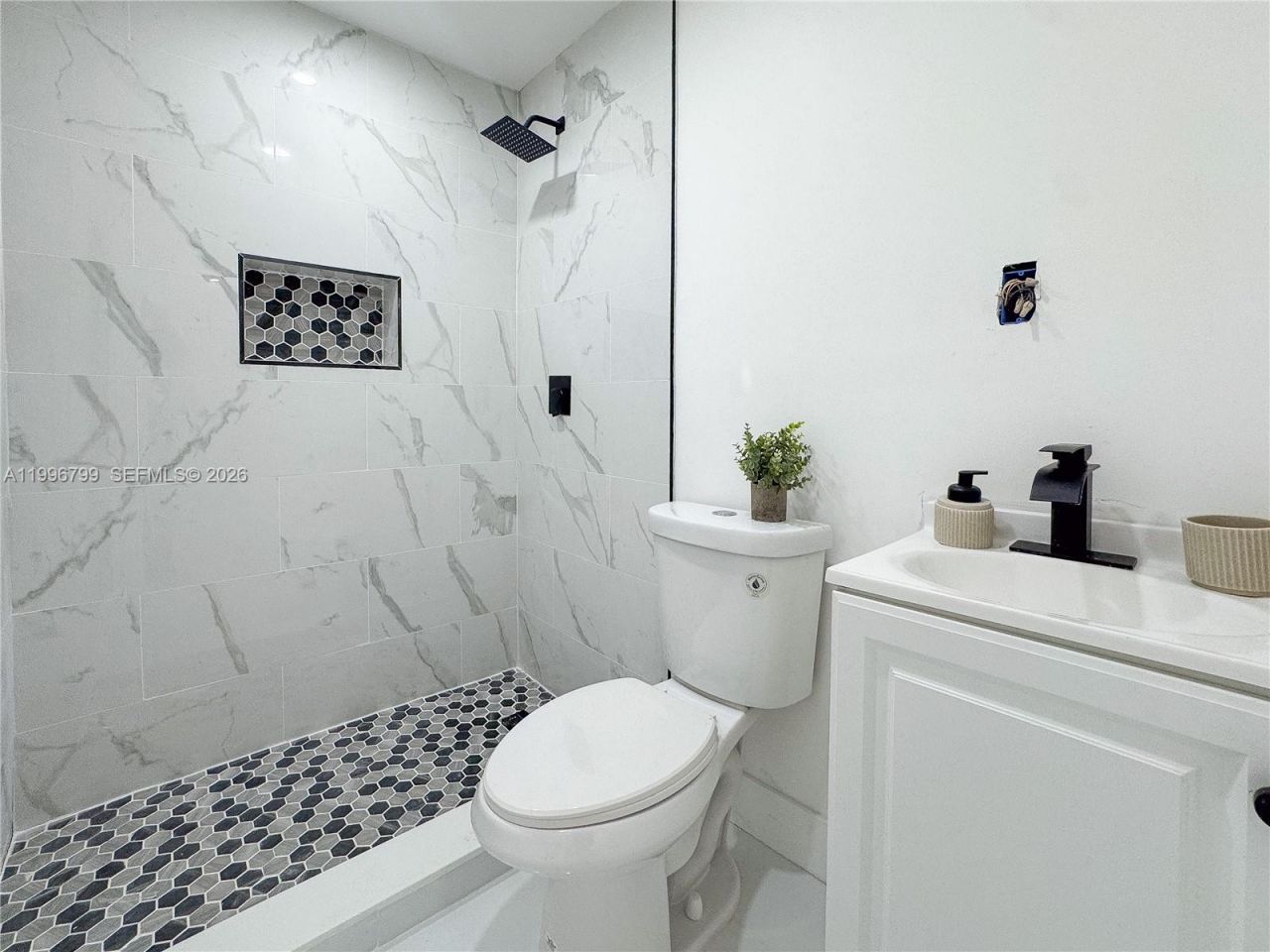 1305 NW 5th Ave , Florida City, FL 33034 Photo