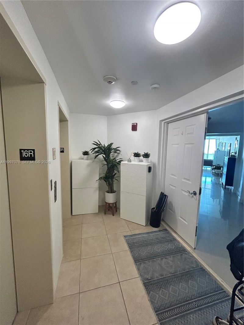 3330 NE 190th St, Unit 1615, Aventura, FL 33180 Photo