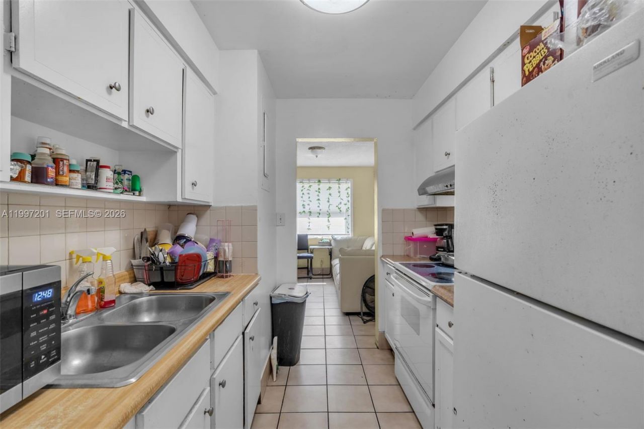 3712 SW 12th Ct, Fort Lauderdale, FL 33312 Photo