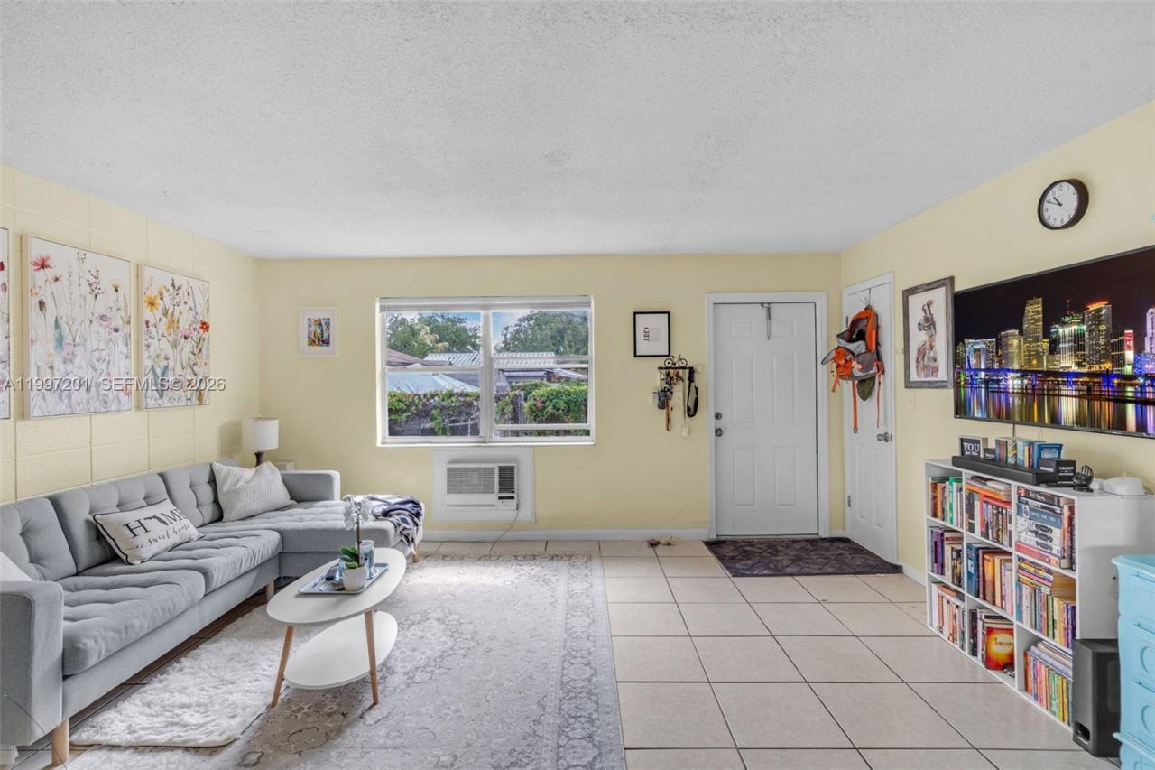 3712 SW 12th Ct, Fort Lauderdale, FL 33312 Photo