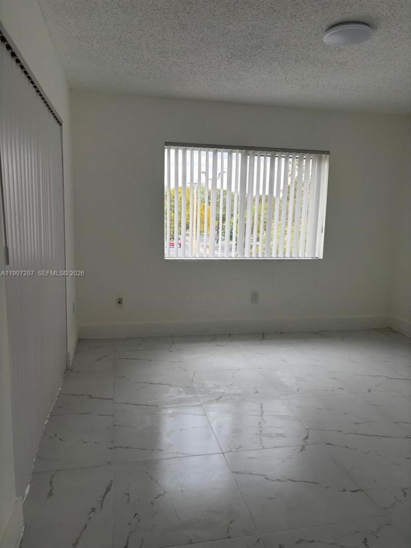 18840 NW 57th Ave , Unit 301, Hialeah, FL 33015 Photo
