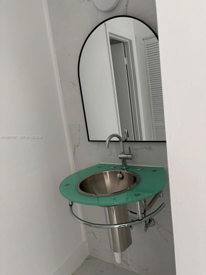 18840 NW 57th Ave , Unit 301, Hialeah, FL 33015 Photo