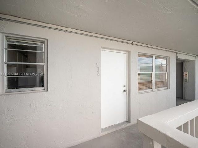 7620 Carlyle Ave , Unit 606, Miami Beach, FL 33141 Photo