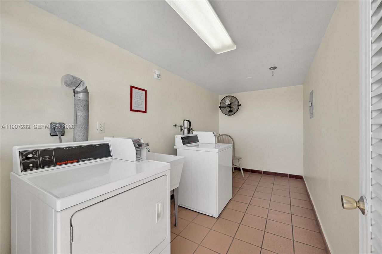 7620 Carlyle Ave , Unit 606, Miami Beach, FL 33141 Photo