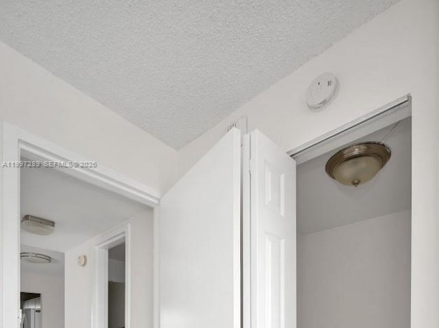 7620 Carlyle Ave , Unit 606, Miami Beach, FL 33141 Photo