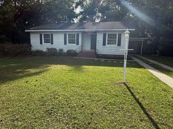 1429 Forest Dale Drive, Mobile, AL 36618
