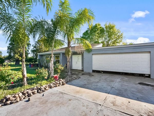 25950 CA-99 Frontage Rd, Acampo, CA 95220