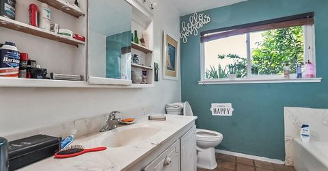 25950 Ca-99 Frontage Rd, Acampo, CA 95220 Photo