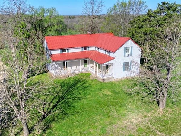 1933 4 Mile Road , Washington, MO 63090