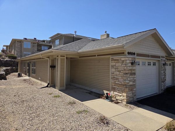 1020 Prospect Avenue, Unit 8, Portage, WI 53901