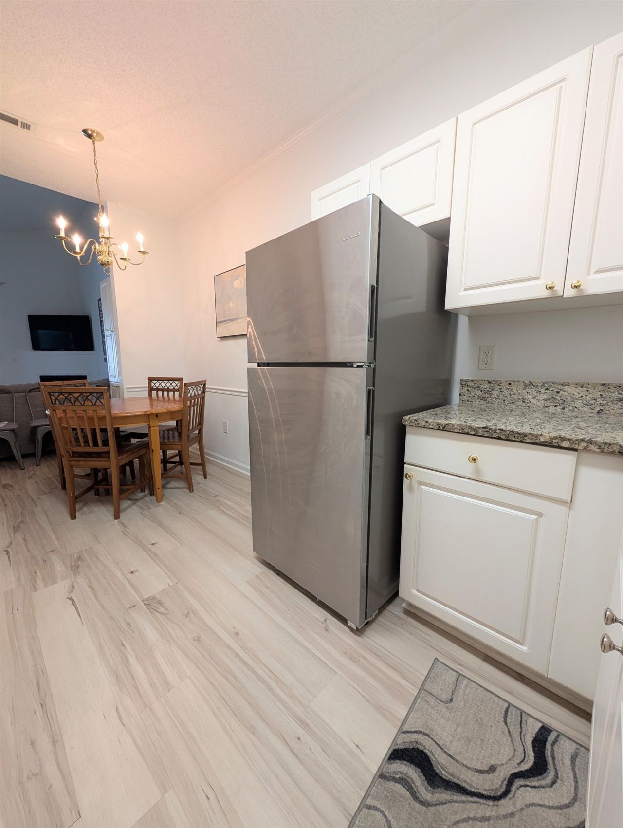 9754 Leyland Dr.  Photo 6