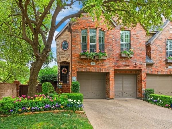 4160 Towne Green Circle, Addison, TX 75001