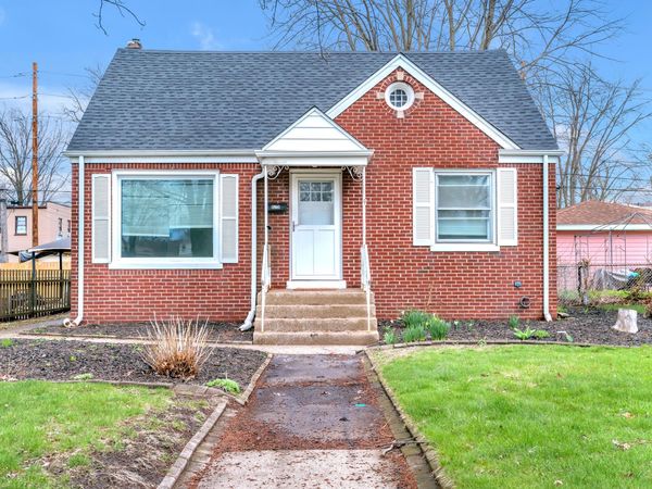 8215 Hohman Avenue, Munster, IN 46321
