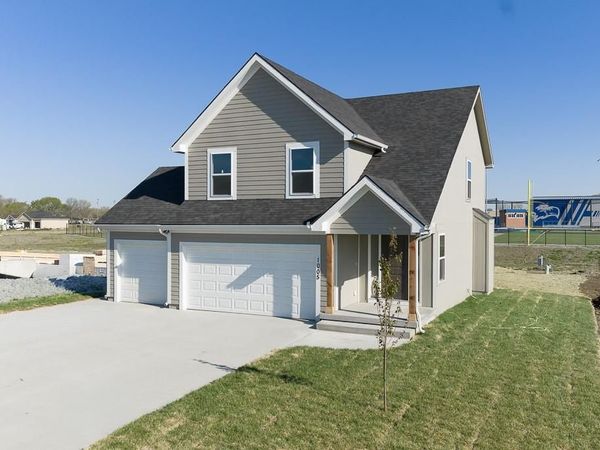 1013 2nd Street, Perry, KS 66073
