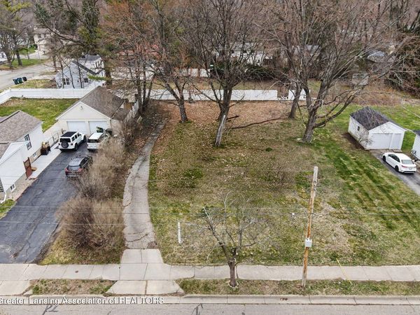 532 Wayland Avenue, East Lansing, MI 48823