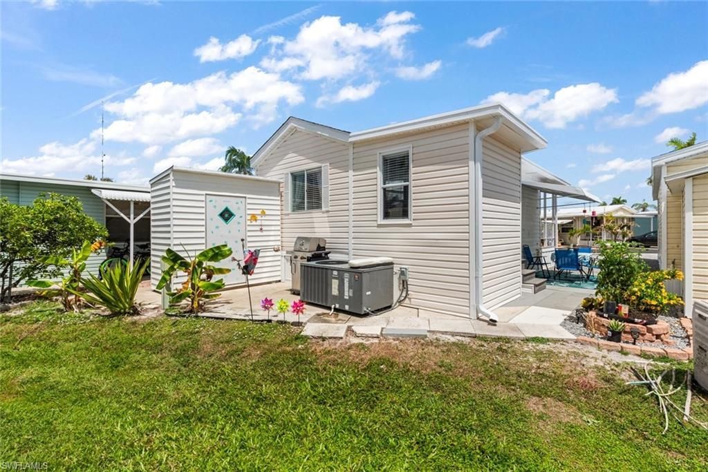 8564 Firwood Dr, Estero, FL 33928 Photo