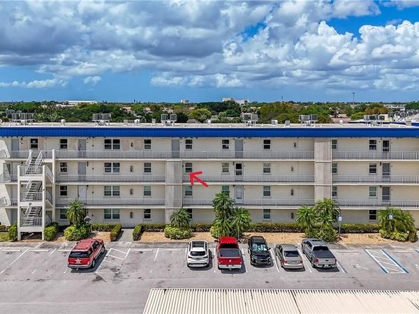 6220 Augusta DR , Unit 309, FORT MYERS, FL 33907