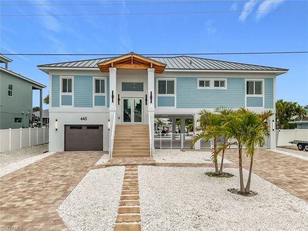 445 Madison CT, FORT MYERS BEACH, FL 33931