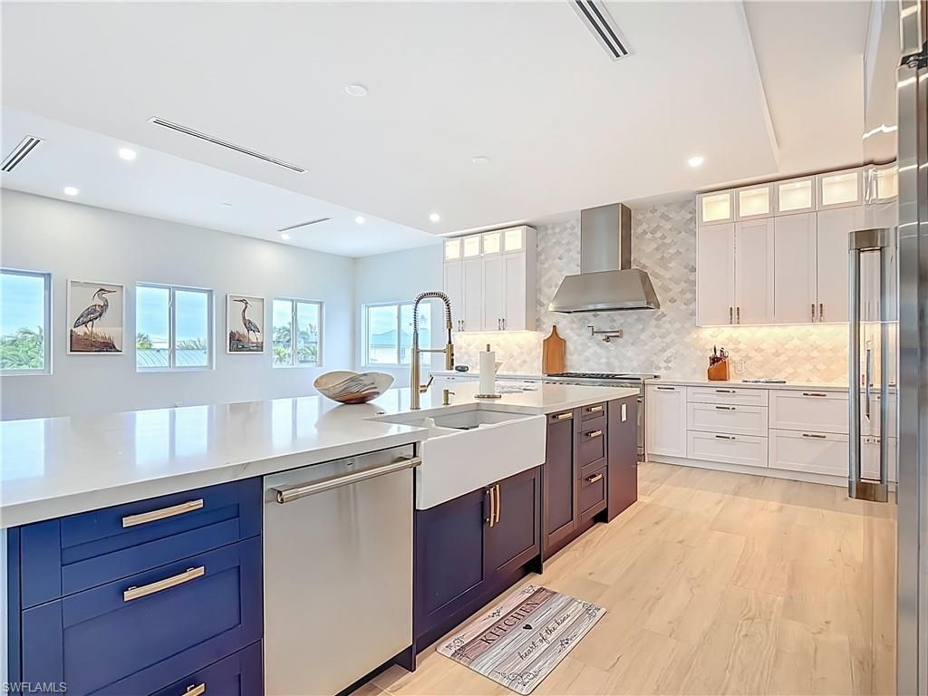 445 Madison Ct, Fort Myers Beach, FL 33931 Photo