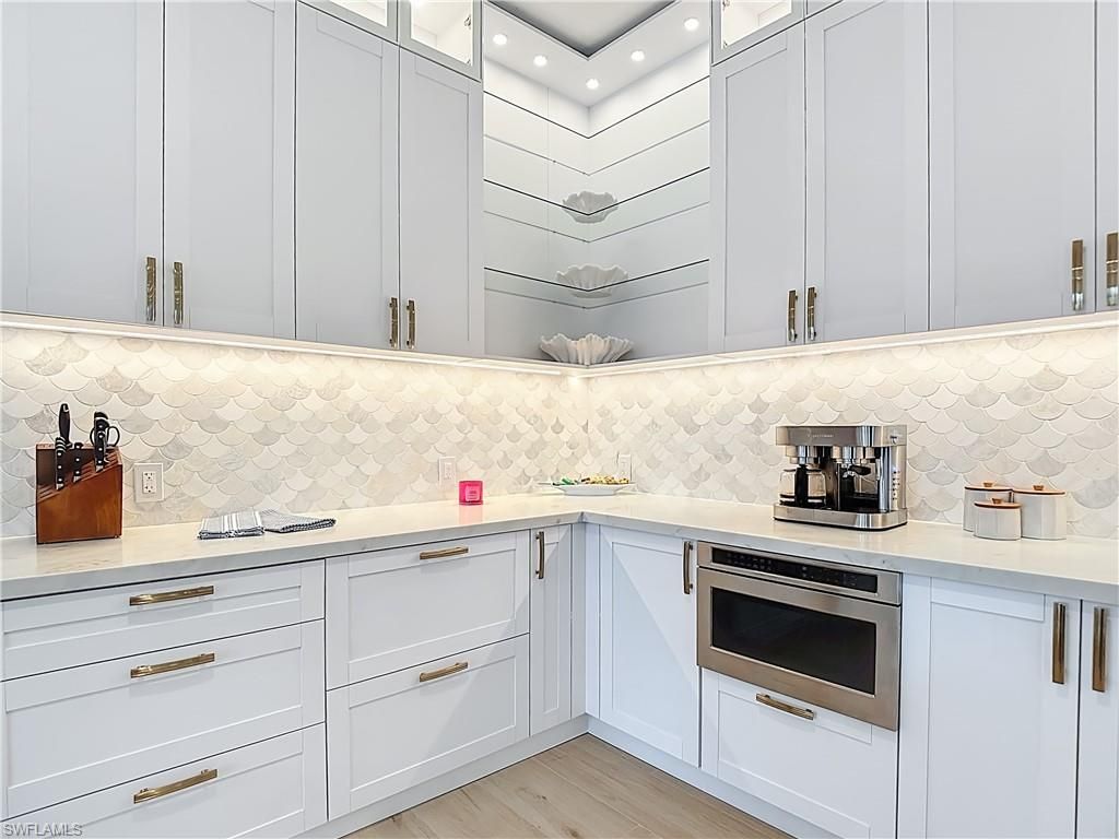 445 Madison Ct, Fort Myers Beach, FL 33931 Photo