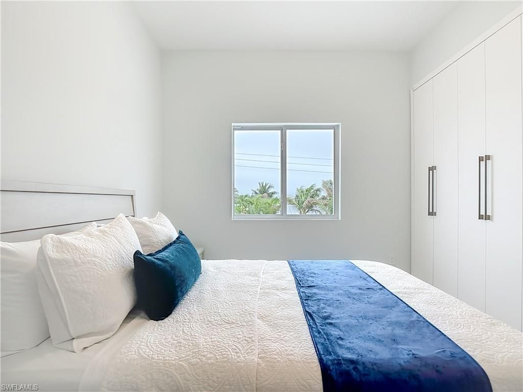 445 Madison Ct, Fort Myers Beach, FL 33931 Photo