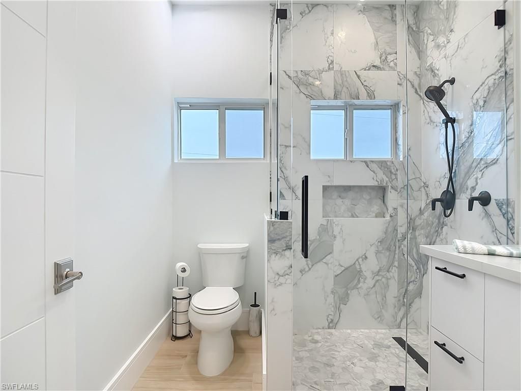 445 Madison Ct, Fort Myers Beach, FL 33931 Photo