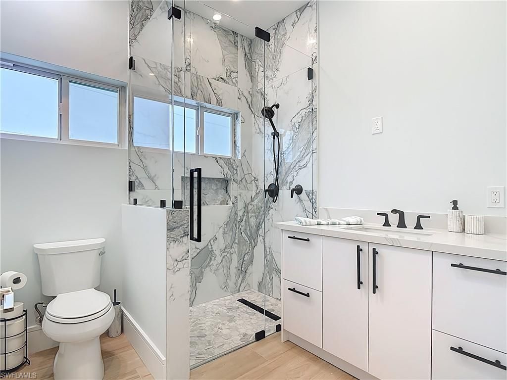 445 Madison Ct, Fort Myers Beach, FL 33931 Photo