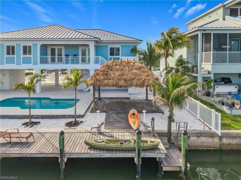 445 Madison Ct, Fort Myers Beach, FL 33931 Photo