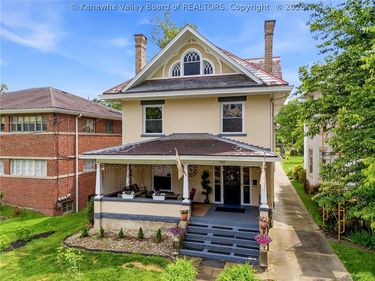 1585 Virginia Street E, Charleston, WV 25301