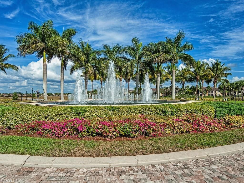 2850 Aviamar Cir, Naples, FL 34114 Photo