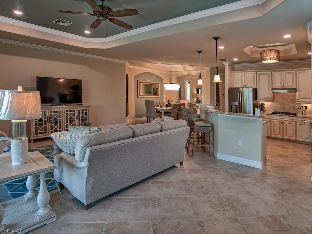 2850 Aviamar Cir, Naples, FL 34114 Photo