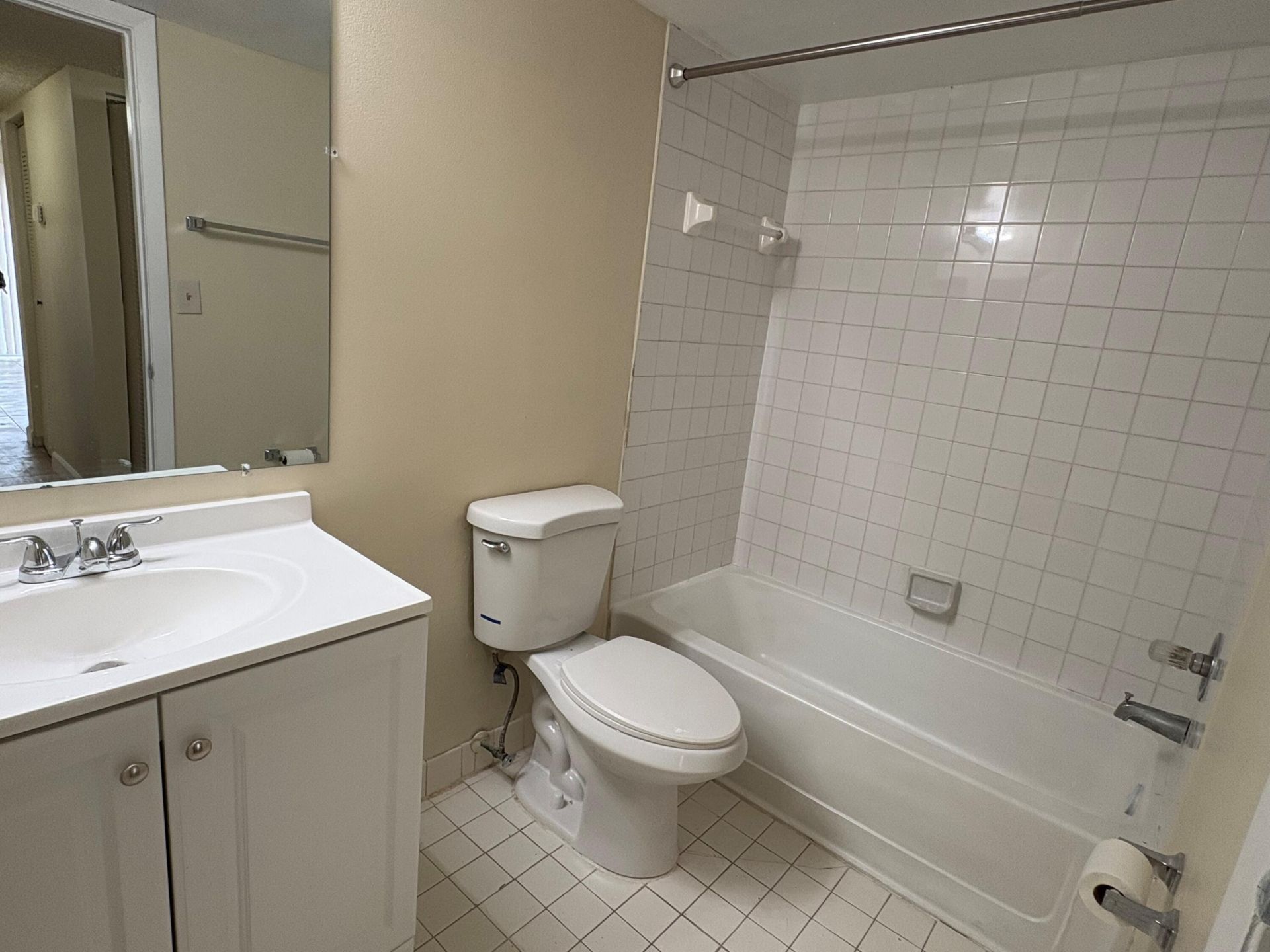 7610 Westwood Drive, Unit 106, Tamarac, FL 33321 Photo