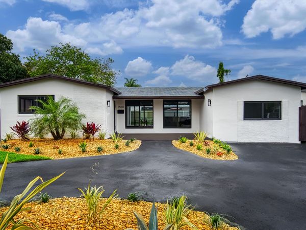 7550 Grandview Boulevard, Miramar, FL 33023