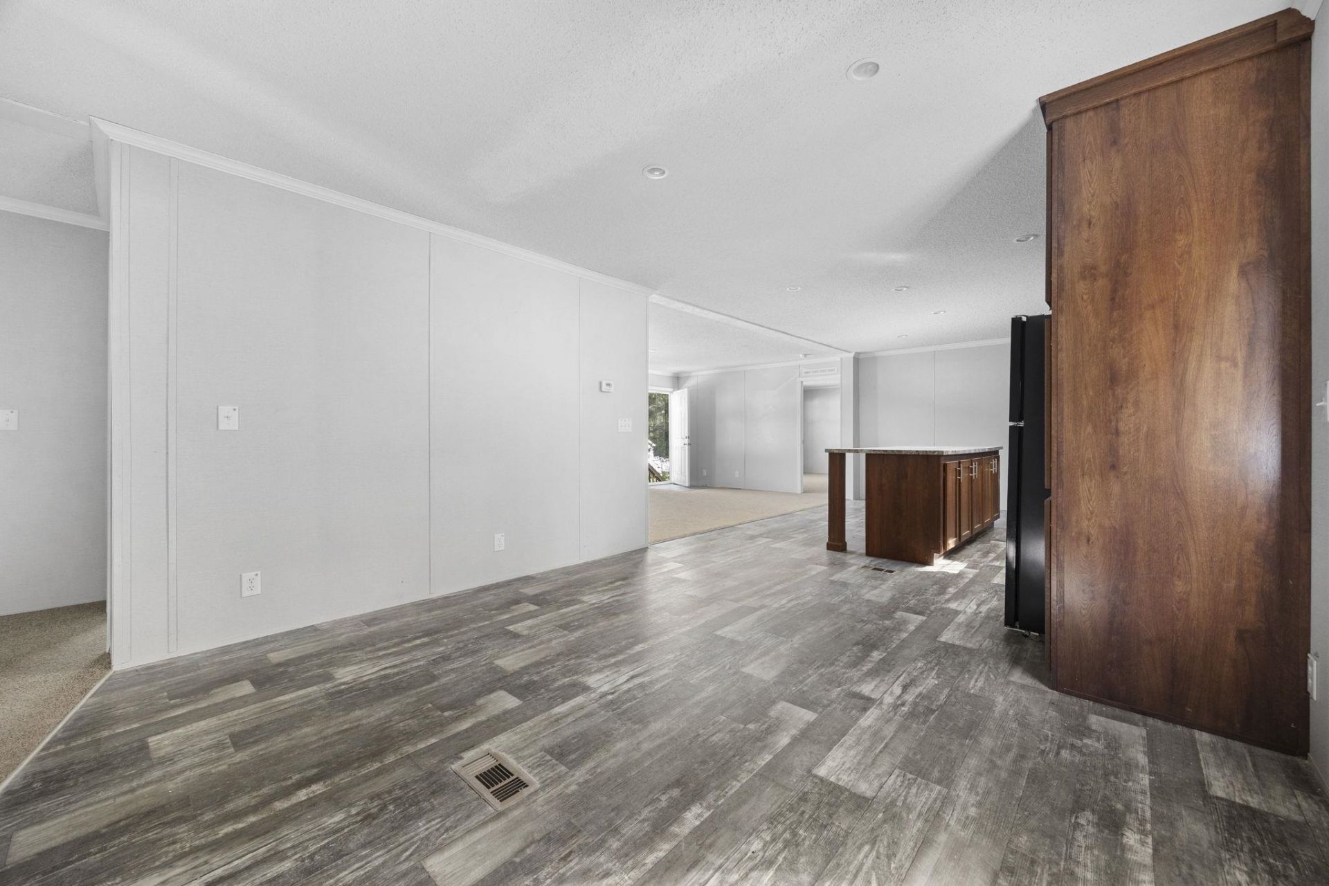 8376 Huntington Ct.  Photo 17