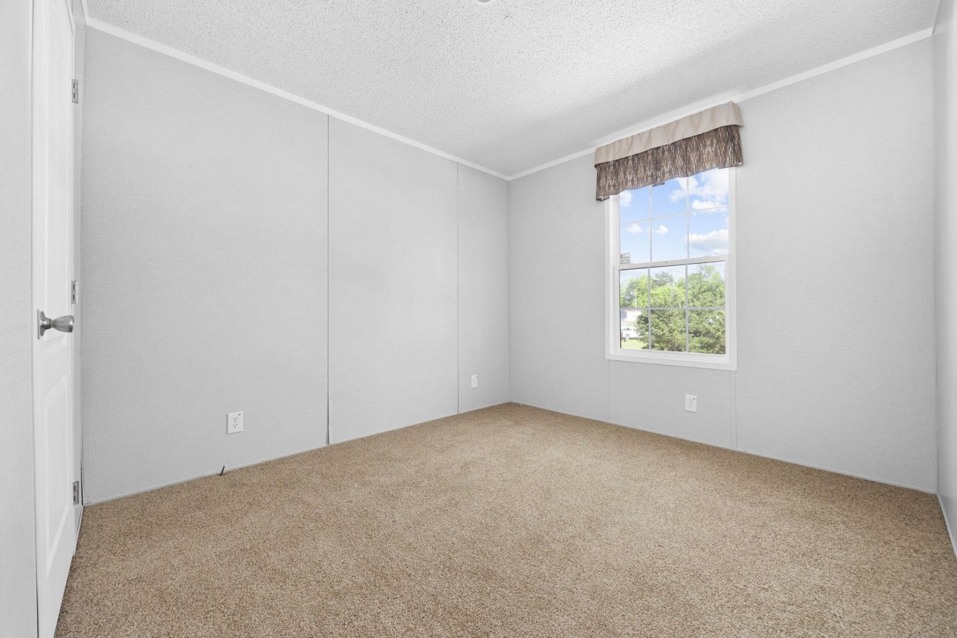 8376 Huntington Ct.  Photo 28