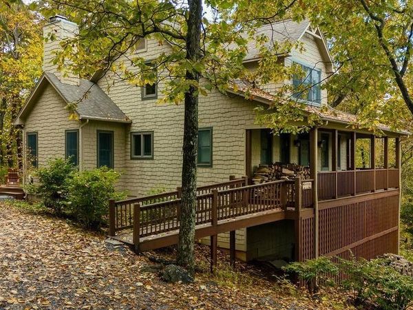 102 DEVILS KNOB LOOP, WINTERGREEN RESORT, VA 22967