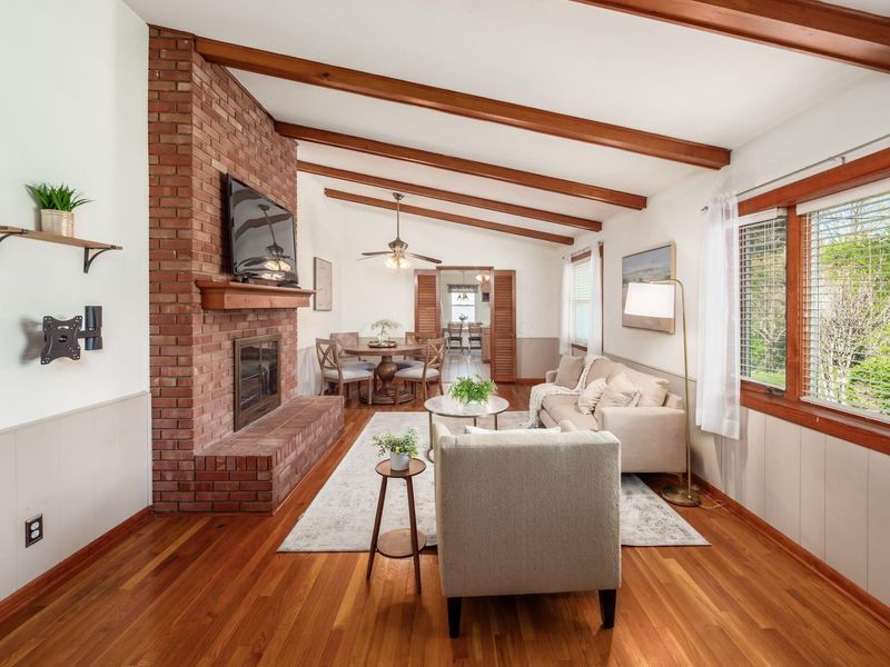 1490 Pemberton Drive, Columbus, OH 43221 Photo 12