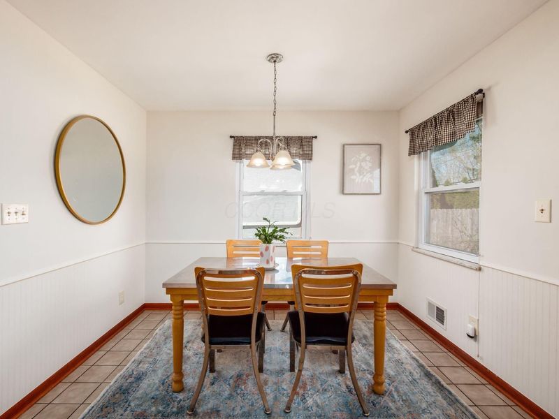 1490 Pemberton Drive, Columbus, OH 43221 Photo 24