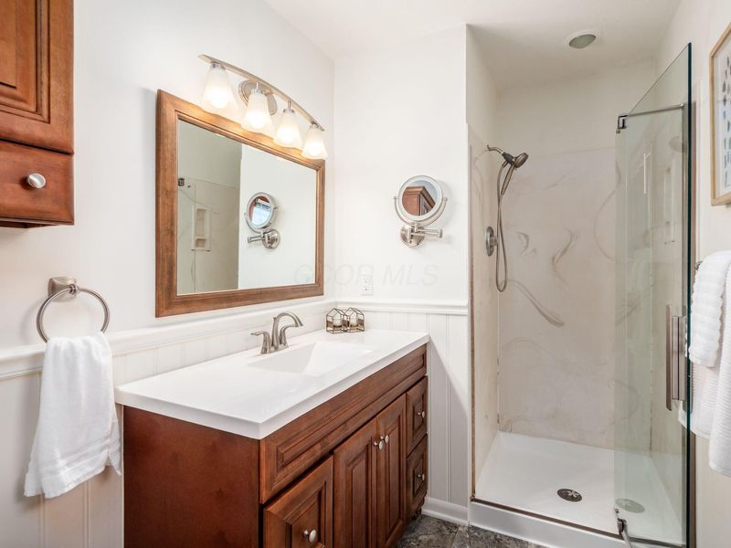 1490 Pemberton Drive, Columbus, OH 43221 Photo 32