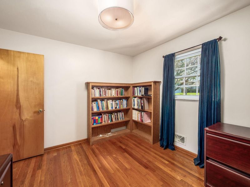 1490 Pemberton Drive, Columbus, OH 43221 Photo 37