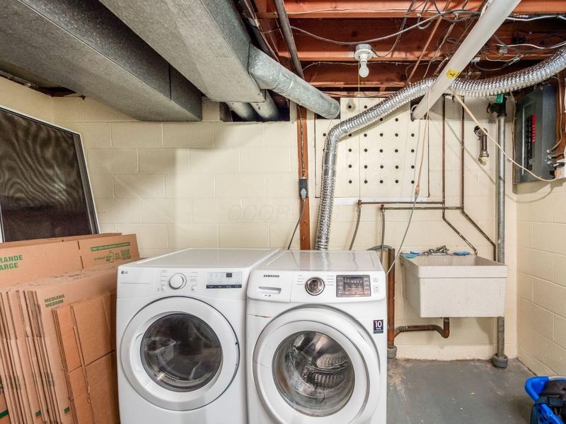 1490 Pemberton Drive, Columbus, OH 43221 Photo 44