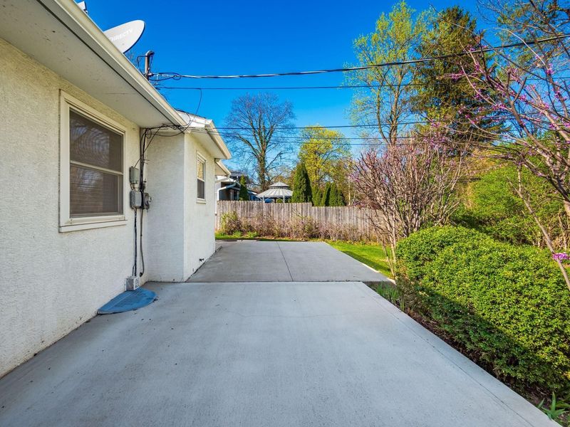 1490 Pemberton Drive, Columbus, OH 43221 Photo 50