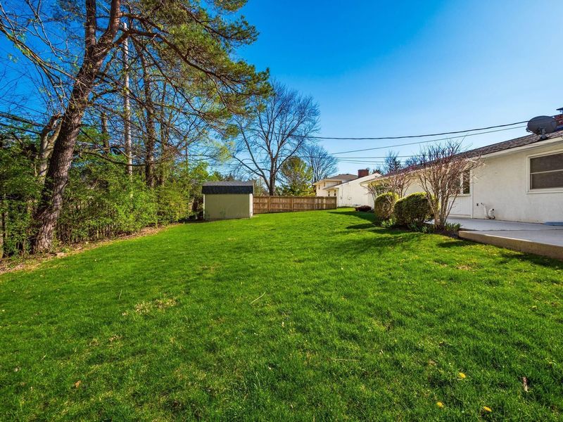 1490 Pemberton Drive, Columbus, OH 43221 Photo 52