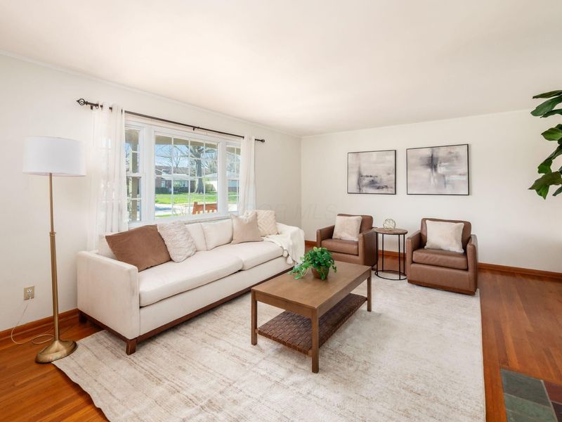 1490 Pemberton Drive, Columbus, OH 43221 Photo 8