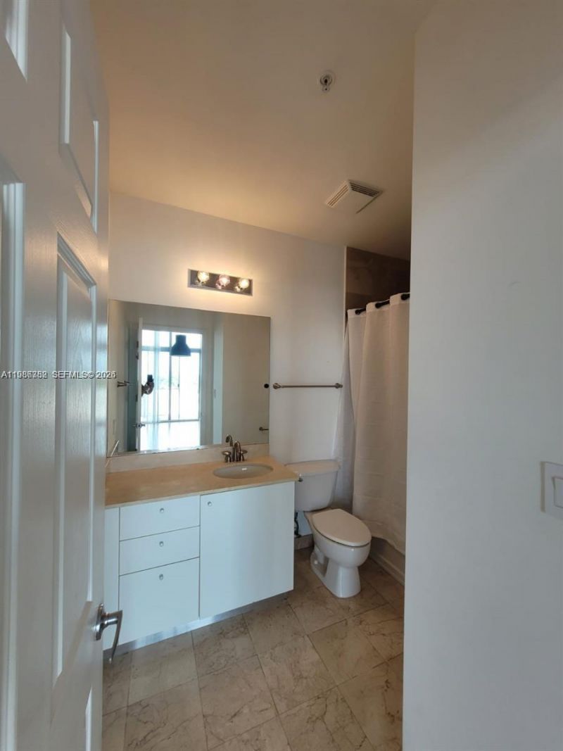 2100 Van Buren St , Unit 501, Hollywood, FL 33020 Photo